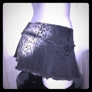 Vintage Lip Service pleated leopard print skirt